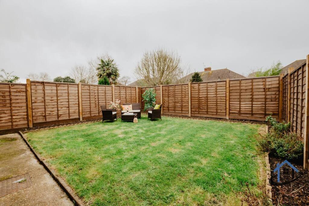 Palmer House Ground Floor With Garden Near Castle And Legoland Windsor Esterno foto