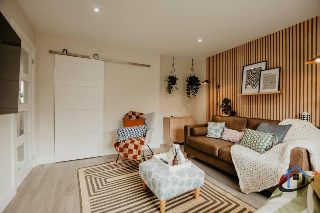 Palmer House Ground Floor With Garden Near Castle And Legoland Windsor Esterno foto