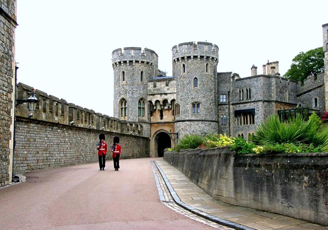 Palmer House Ground Floor With Garden Near Castle And Legoland Windsor Esterno foto